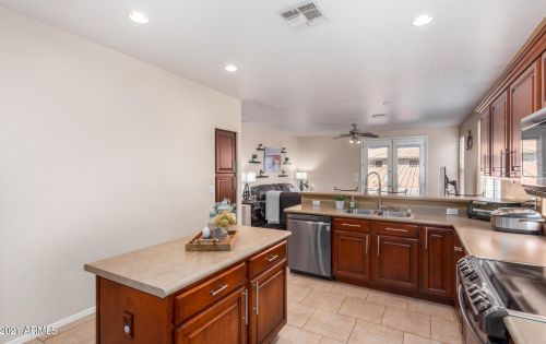 2546 Sunnyvale Ave, Gilbert AZ  85295-2066 exterior