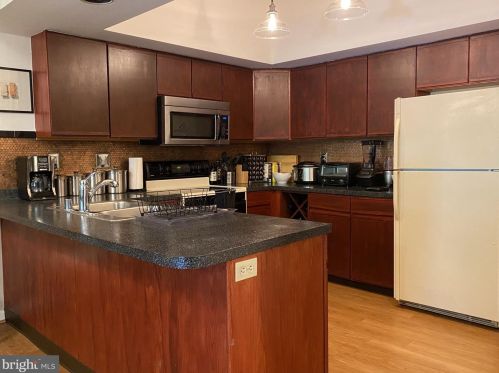 5103 Diana Dr, Wilmington, DE 19808-2820