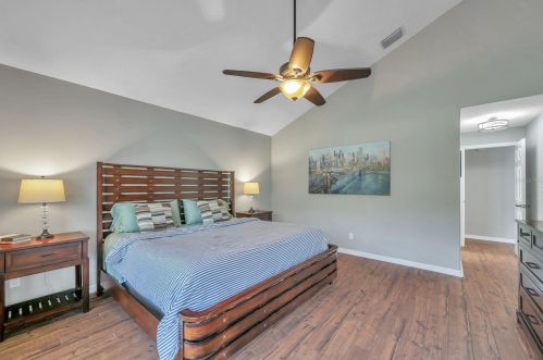 18914 Place Marquette, Lutz FL  33558-5312 exterior