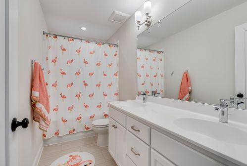 3917 Ewing Ave, Minneapolis MN 55410-1053 exterior