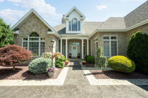 20 Intermediate Unit Dr, Coal Center, PA 15423-1045