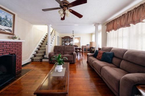 30 Second Ave, New Rochelle NY  10803-1418 exterior