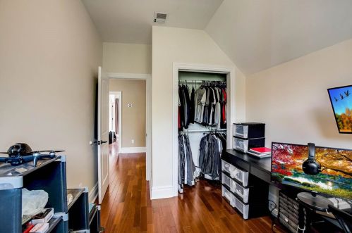 31 41 St, Bayonne NJ  07002-4803 exterior