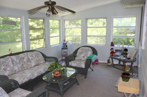 31 Woodland Rd, Highland Mills NY  10930-2948 exterior