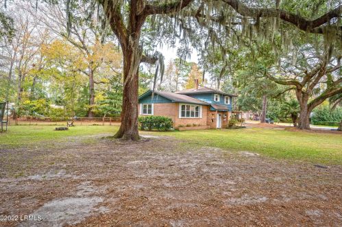 2601 Royal Oaks Dr, Beaufort, SC 29902-6653