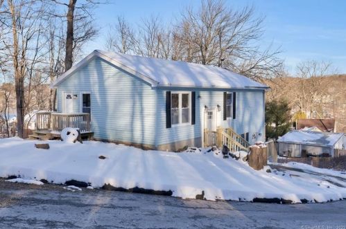4 Lakeview Rd, Terryville, CT 06786-2710