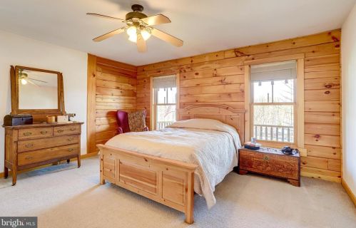 3714 Mountain Rd, Haymarket VA  20169-1739 exterior