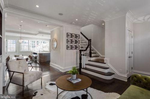 1312 33rd St, Washington, DC 20007-2818