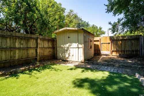 748 Myron Pl, Ukiah CA  95482-4070 exterior