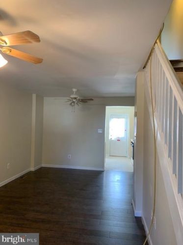 6320 Magnolia Ave, Camden, NJ 08109-1318