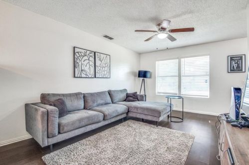 7558 Buford Dr, Dallas TX  75241-5408 exterior