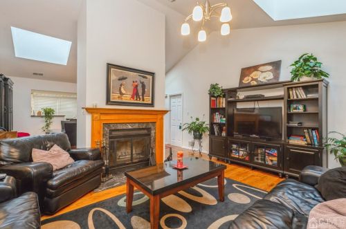 13 Portsmouth Dr, Old Bridge NJ  08857-3116 exterior