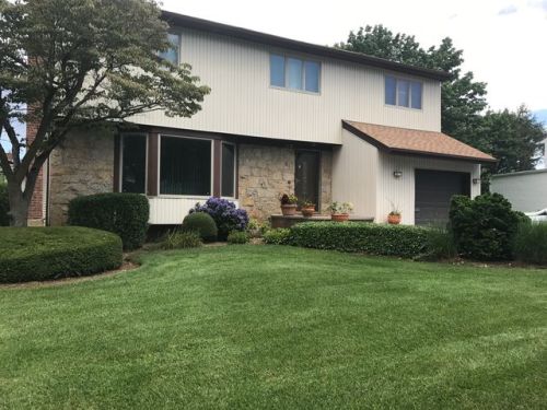115 Cayuga Pl, Muttontown, NY 11753-1604