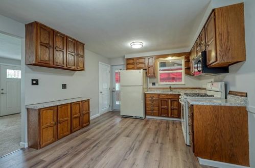 21 Carl Ln, Gibsonia PA  15044-7835 exterior