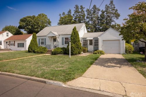 12 Sherman Ave, East Brunswick, NJ 08816-4345