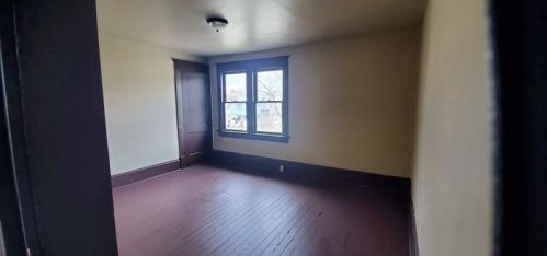 5 Laurel Ave, New Castle PA  16101-2353 exterior