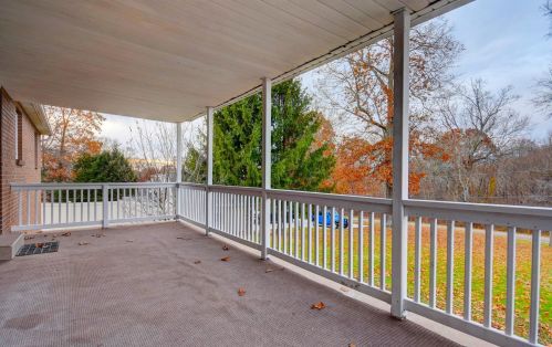 2780 Tarkman Dr, Nashport, OH 43830-9575