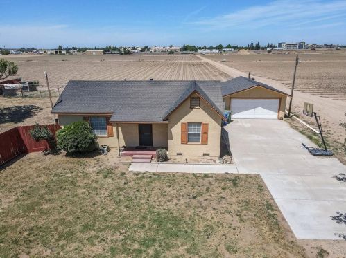 445 Simmons Rd, Turlock CA  95380-9786 exterior