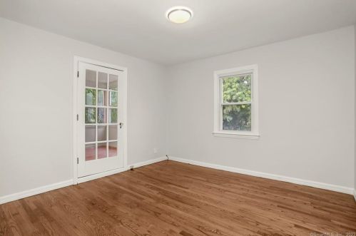 123 Woodland Dr, Milford CT  06460-5029 exterior