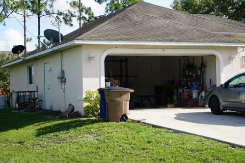3415 26th St, Lehigh Acres, FL 33976-3922