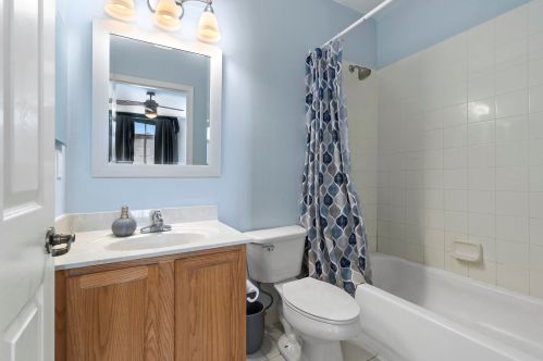 1828 77th Dr, Vero Beach FL  32966-6679 exterior