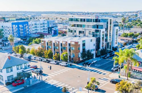 2104 Columbia St, San Diego CA 92101-1713 exterior