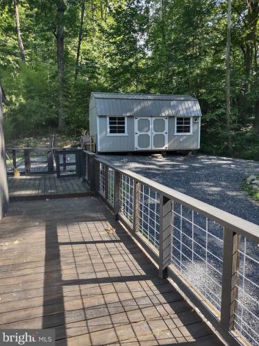 89 Rocky Mountain Ln, New Market VA  22844-3211 exterior