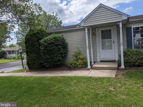 10 Longwood Ct, Harleysville, PA 19438-2955