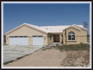7772 Joshua St, Phelan, CA 92371-9846
