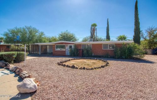 802 Duffy Pl, Tucson, AZ 85711-1315