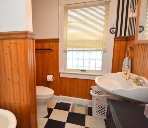 124 Mohawk School Rd, New Castle PA  16102-3112 exterior