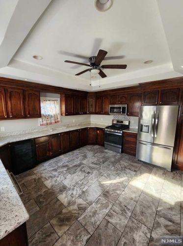 388 Liberty Rd, Englewood NJ  07631-1514 exterior