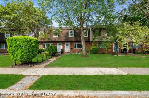 570 Labanna Ct, Bricktown, NJ 08724-7148