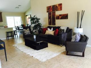 6330 Sandra Ter, Glendale, AZ 85306-1622