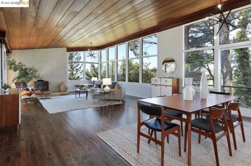 2500 Carisbrook Dr, Oakland, CA 94611-1608