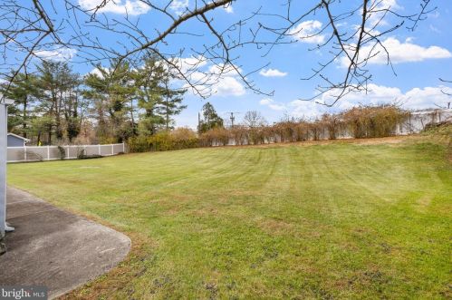 16 Turner Ln, Willingboro NJ  08046-3622 exterior