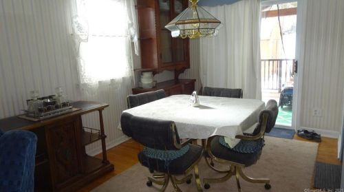 30 Duval St, Manchester CT 06042-2816 exterior