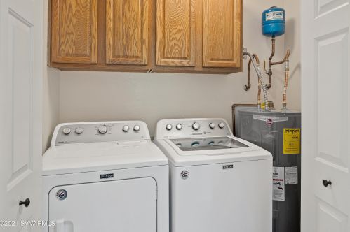 25 Spur Ct, Sedona AZ 86351-8970 exterior