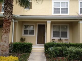 8523 Leeland Archer Blvd, Orlando FL  32836-8833 exterior