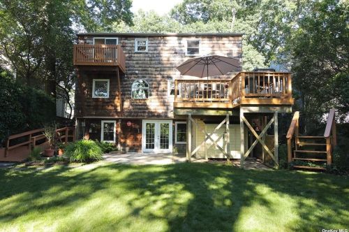 107 Scudder Pl, Northport NY  11768-3027 exterior