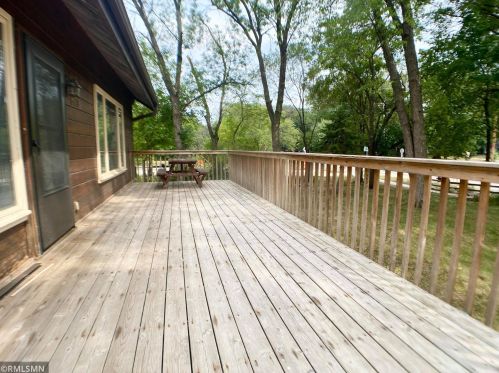 579 County Rd B, Saint Paul MN 55117-1802 exterior