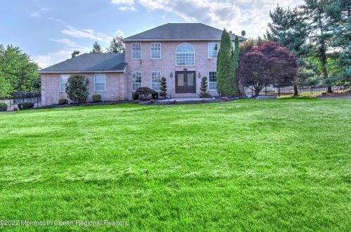 1 Wildwood Way, East Freehold, NJ 07728-8602