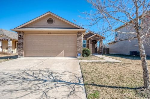 616 Pinnacle Dr, Georgetown TX  78626 exterior