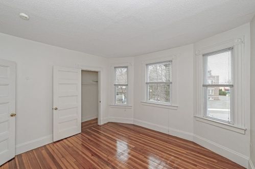 795 Sumner Ave, Springfield MA 01108-2242 exterior