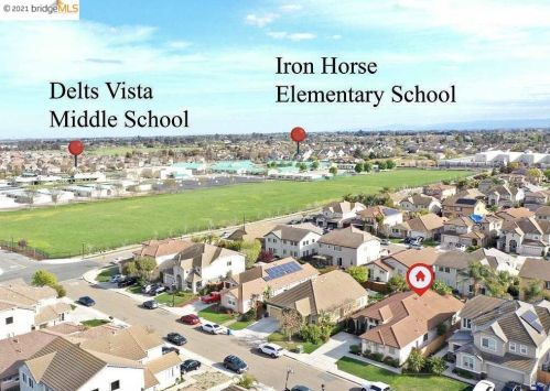 27 Vignola Ct, Oakley CA 94561-1788 exterior