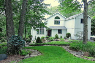 2199 Deerfield Way, Scotrun, PA 18355-7752