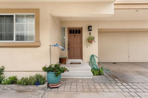 2014 Grant Ave, Redondo Beach, CA 90278-3622