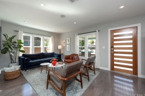 324 Grand Ave, Long Beach CA  90814-2738 exterior