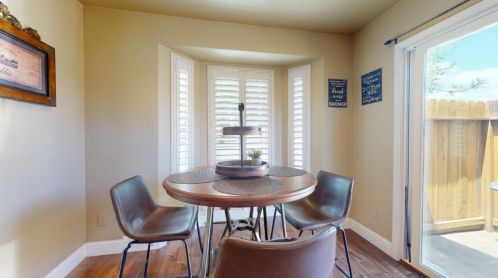 1095 Mission Ridge Dr, Manteca, CA 95337-6085