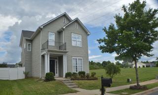 8113 Baylis Dr, Huntersville, NC 28078-1283
